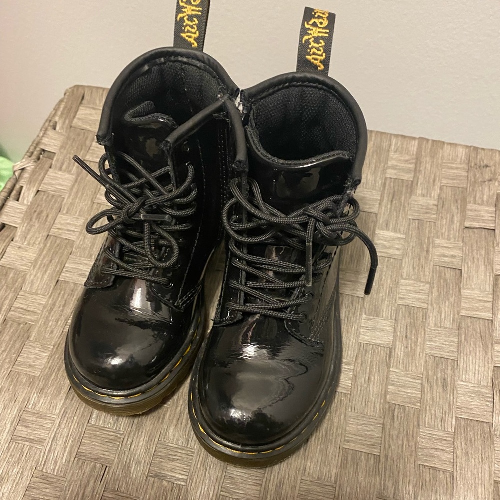 Toddler dr martens combat boot
